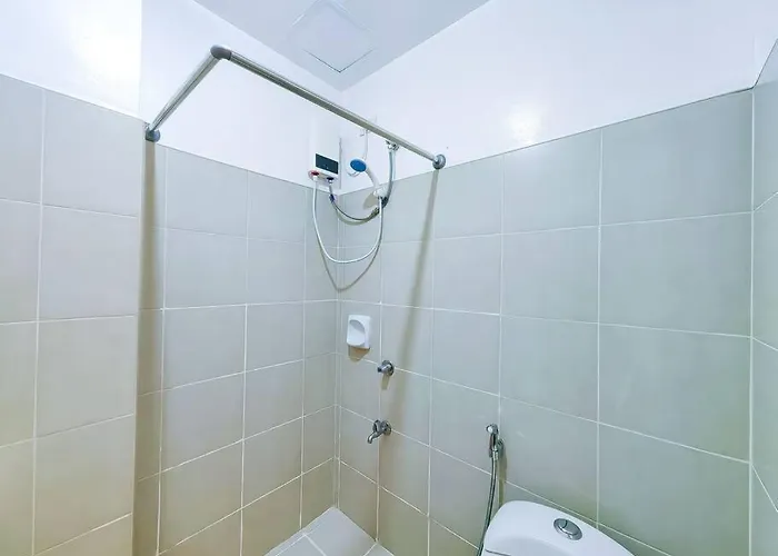 Citispace 1br Condotel At Ridgewood Towers Near Bgc Airport #rw03a * Manila
