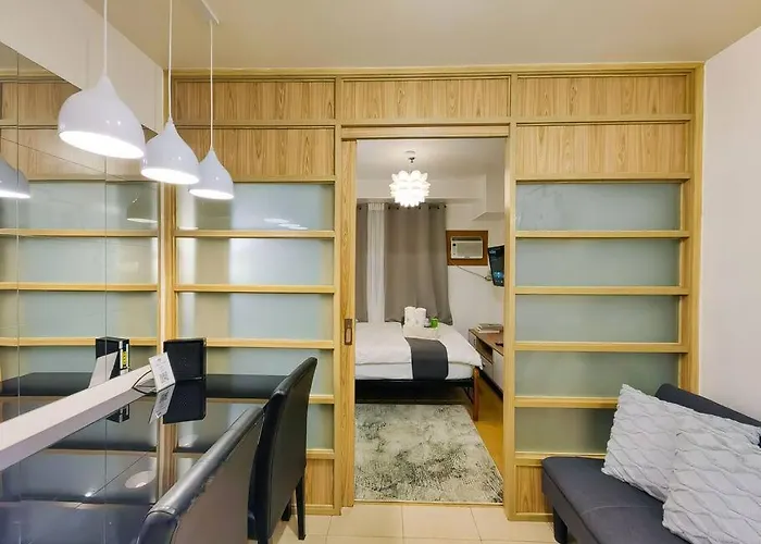 Citispace 1br Condotel At Ridgewood Towers Near Bgc Airport #rw03a * Manila