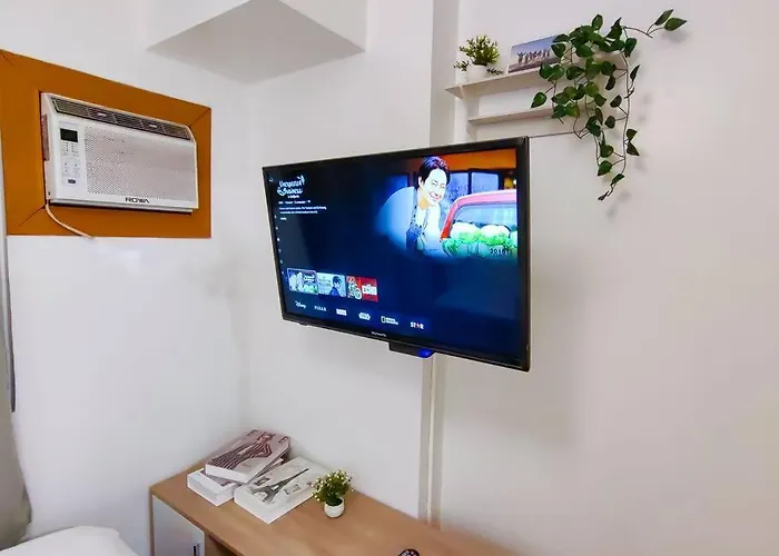 Citispace 1br Condotel At Ridgewood Towers Near Bgc Airport #rw03a